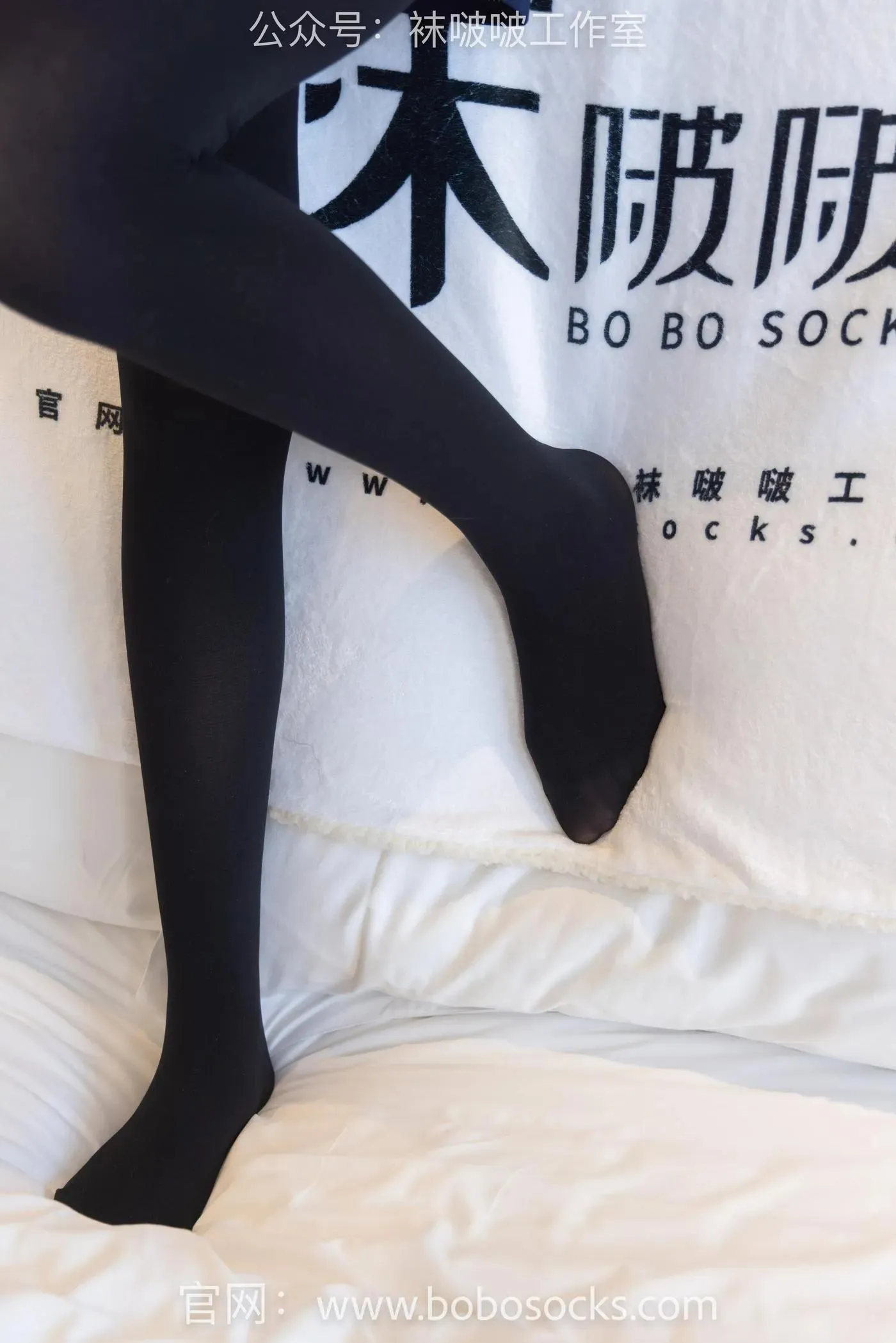 [BoBoSocks袜啵啵]NO.114 小甜豆-高跟鞋、帆布鞋、肉丝、厚黑丝 [175P]插图3